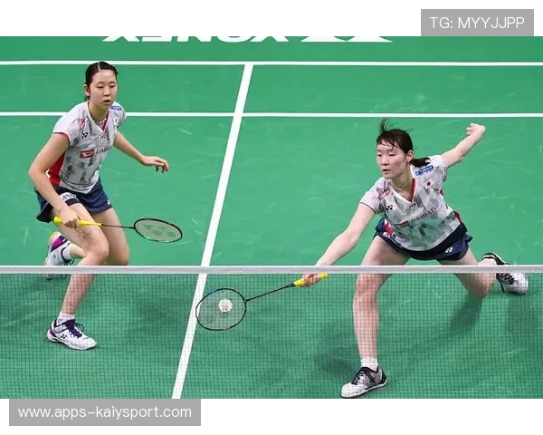 羽毛球三拍逆天绝技，瞬间打懵全场观众！