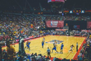 kaiyun 开云体育-时间有变！欧冠开赛推迟一个小时，英超双雄安排在早场，欧冠比赛延期